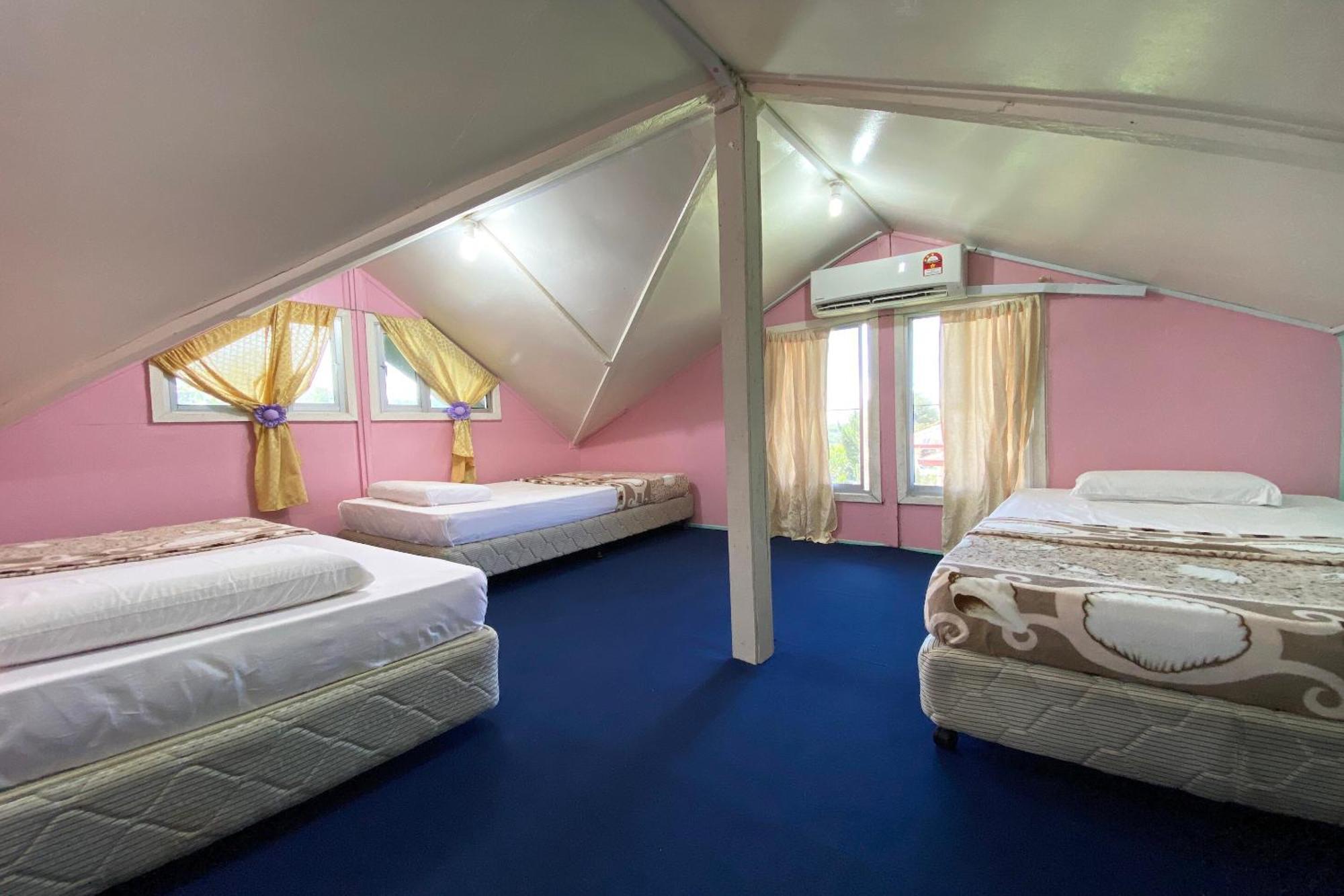 Oyo Home 90285 Pogimpaan Homestay Ranau Luaran gambar